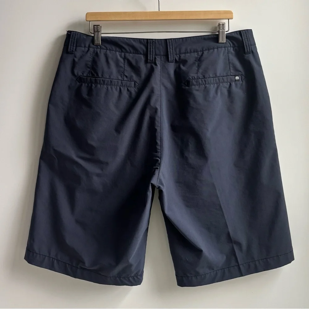 Travis Mathew Beck Golf Performance Shorts Blue Size 36